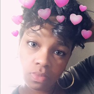 Meet your Posher, Candace