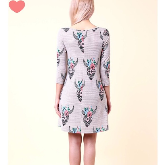 Fun bullhead print dress w/side pockets - Picture 7 of 7