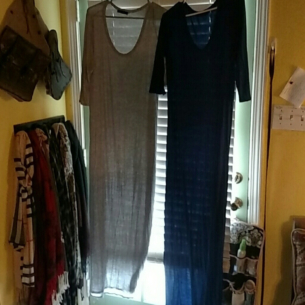 Carlese maxi dresses. 14/16