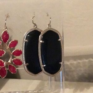 Kendra Scott Danielle Earrings in Black