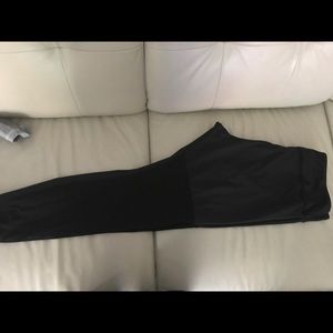 Velvet Rose mesh bottom active leggings