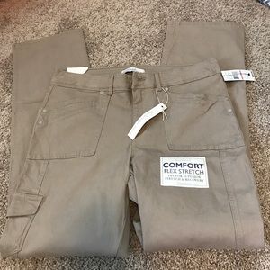 Lightweight khaki pants