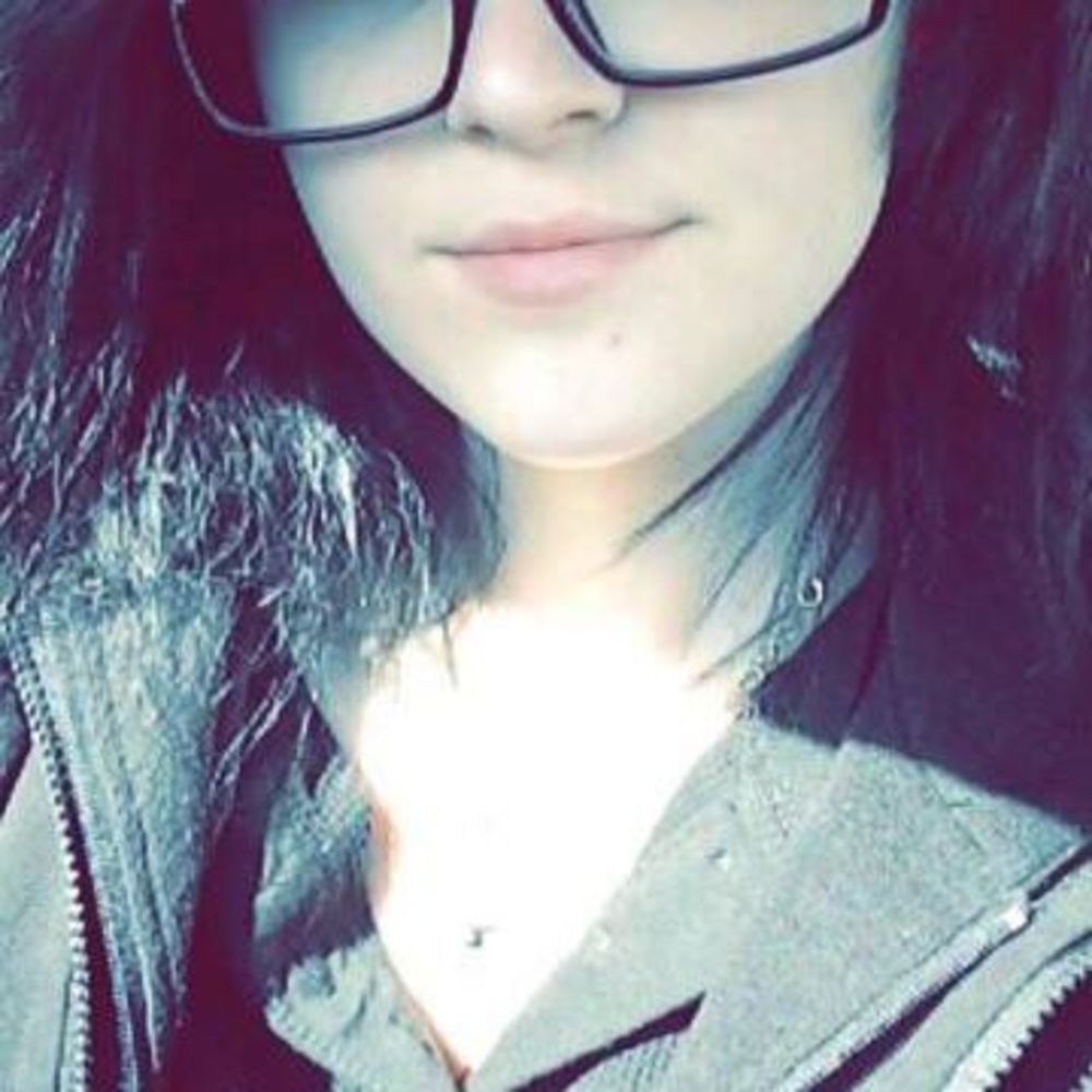 Meet your Posher, Carlienna