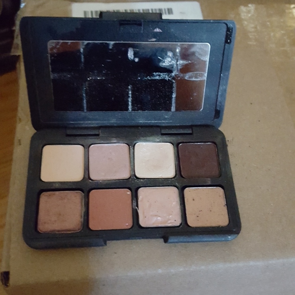 Trish McEvoy shadow and lip settl