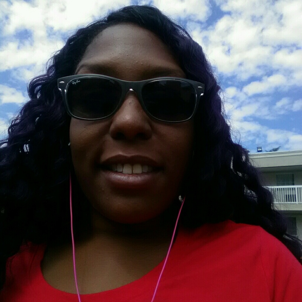 Meet your Posher, Latoya