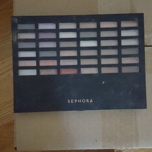 Sephora shadow, blush and lip palette.