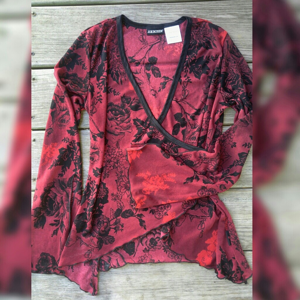 Cute Red and black top