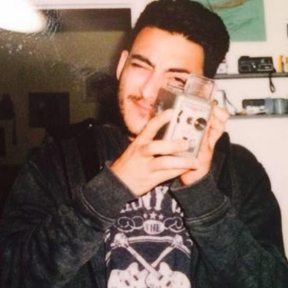 Meet your Posher, Alex