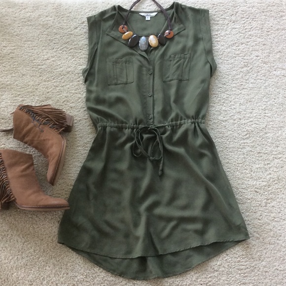 Jack by BB Dakota Dresses & Skirts - Jack by BB Dakota Jolene Dress