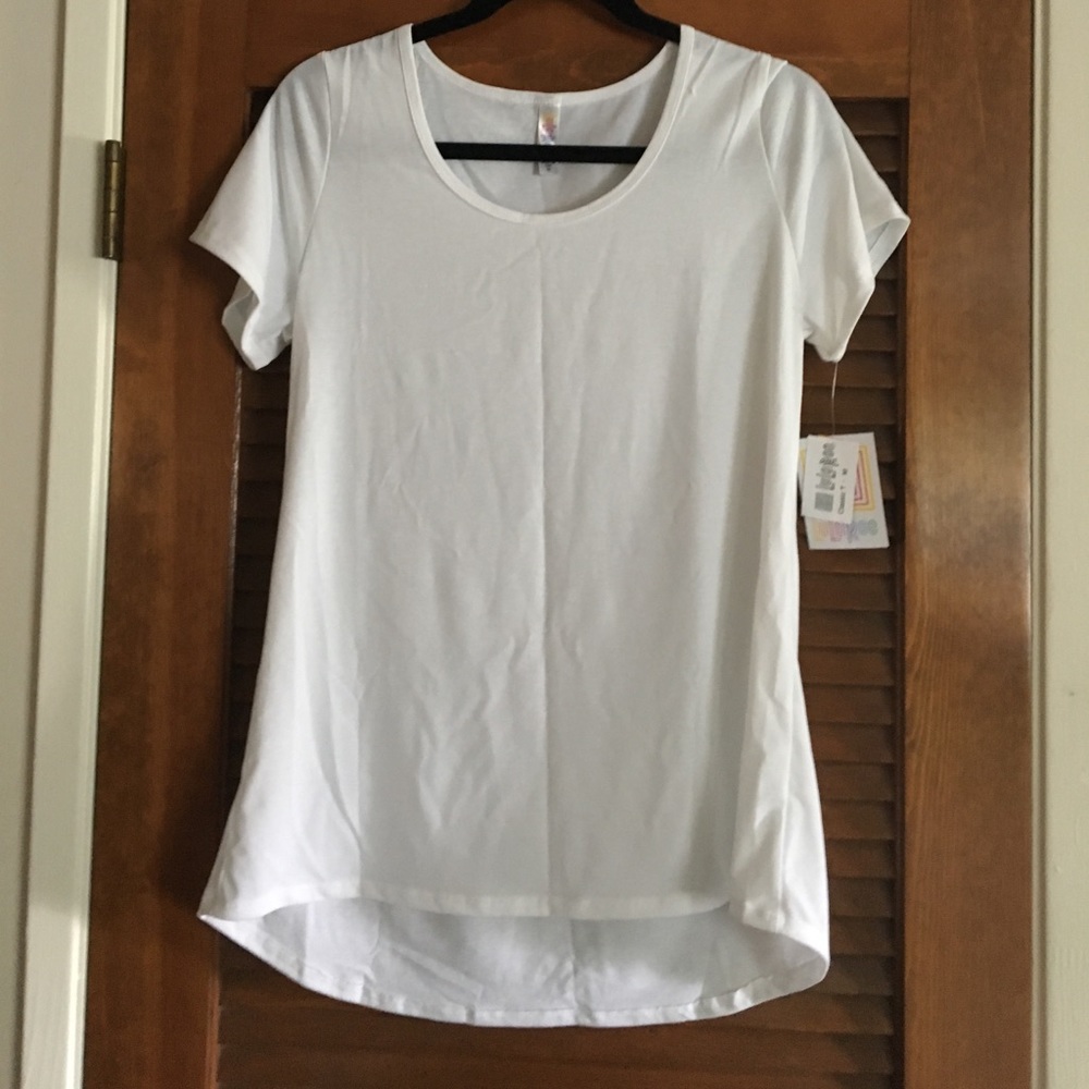 Unicorn!!! Lularoe Classic T size Med solid white