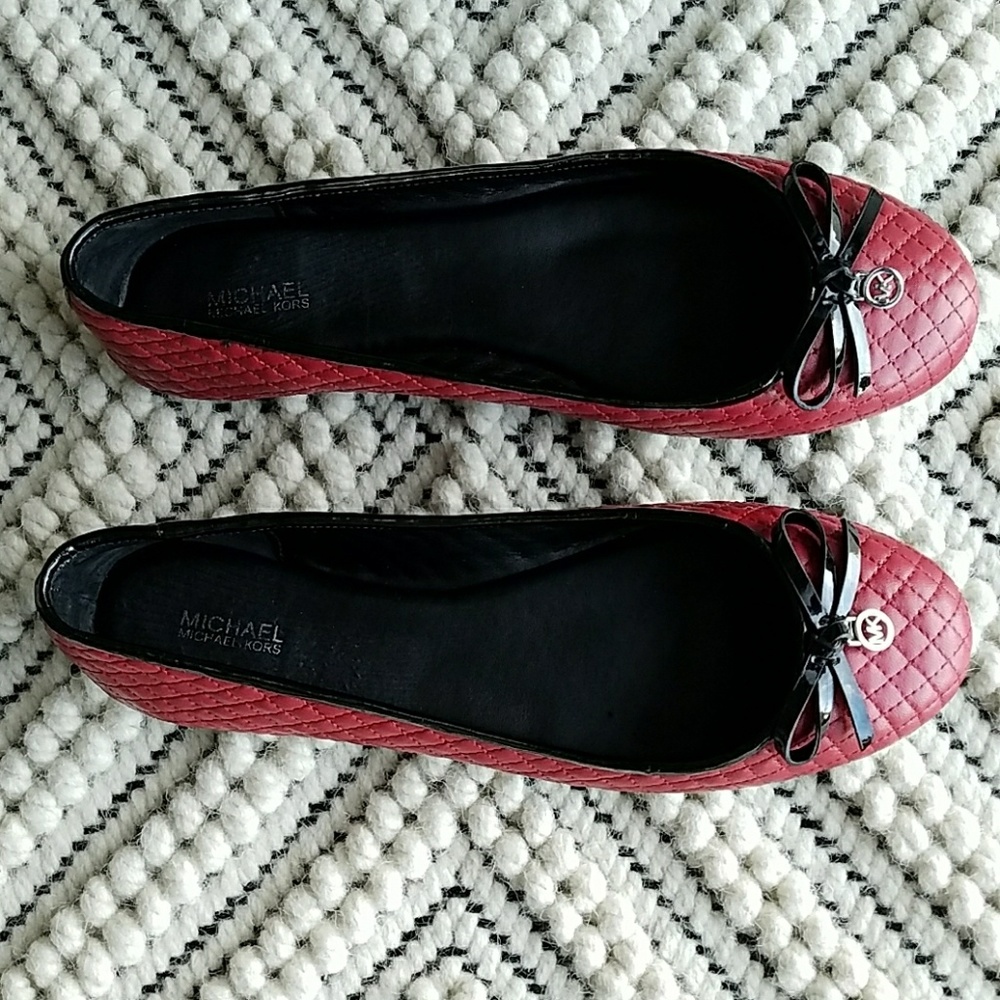 $$$ SOLD $$$ Michael Kors Melody Ballet Flat 9.5 - Picture 2 of 6