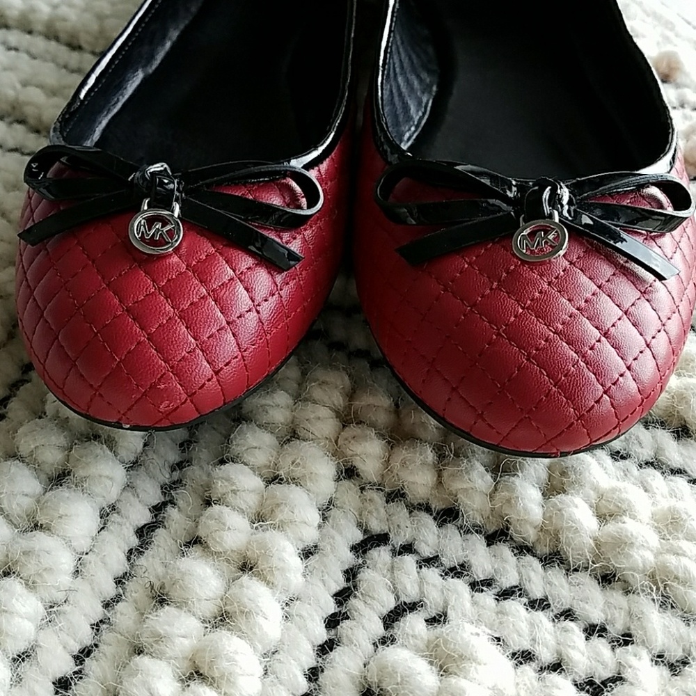 $$$ SOLD $$$ Michael Kors Melody Ballet Flat 9.5 - Picture 3 of 6