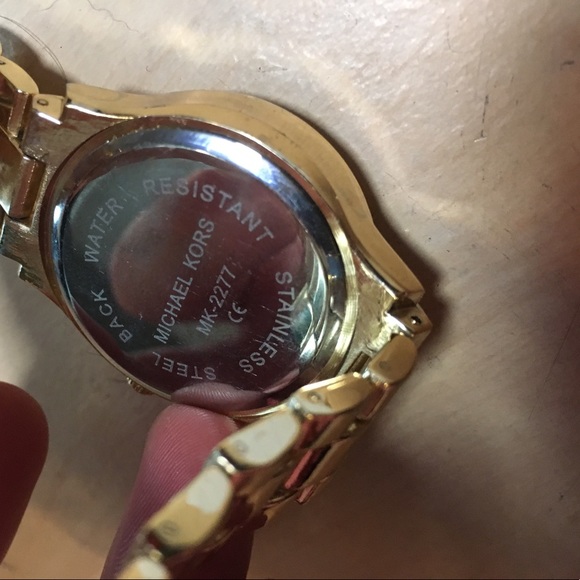 MK WATCH - Picture 2 of 3