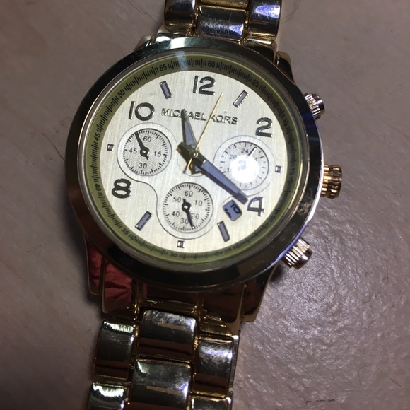 MK WATCH - Picture 3 of 3