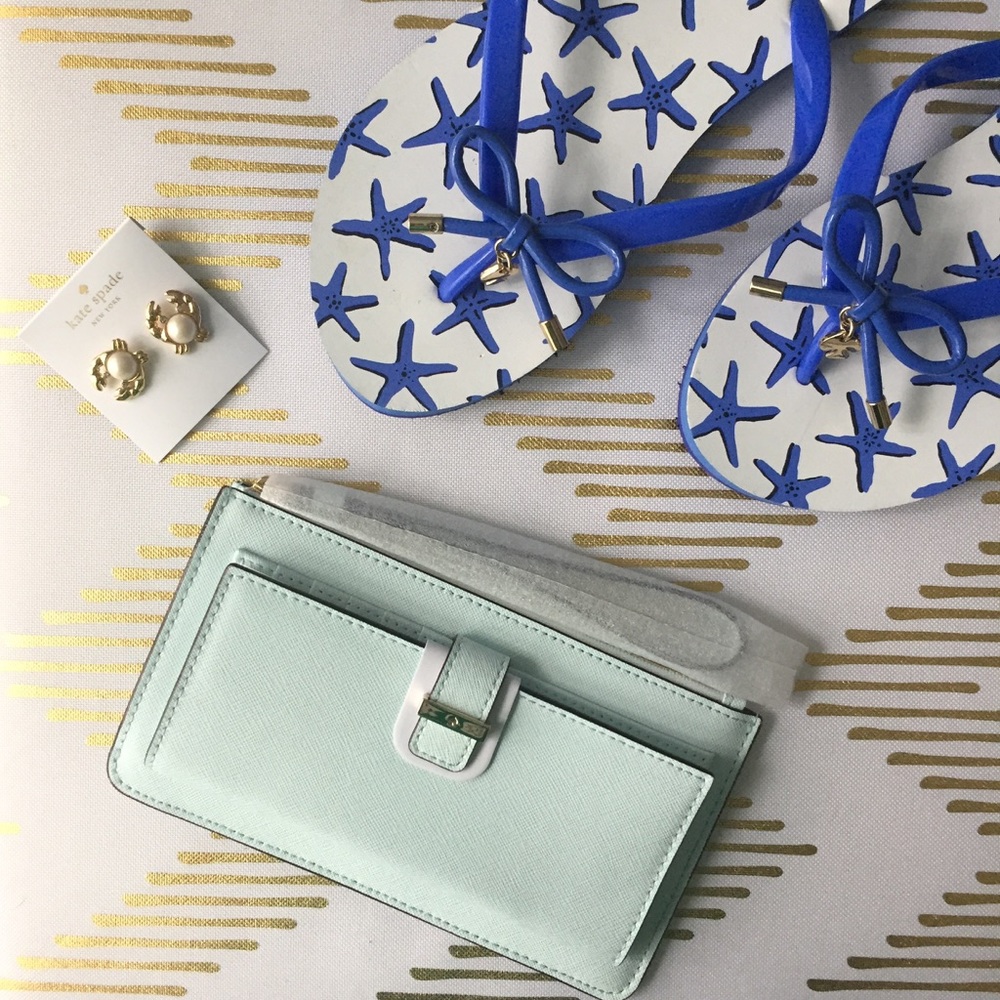 Kate Spade ID Wristlet - Picture 2 of 5