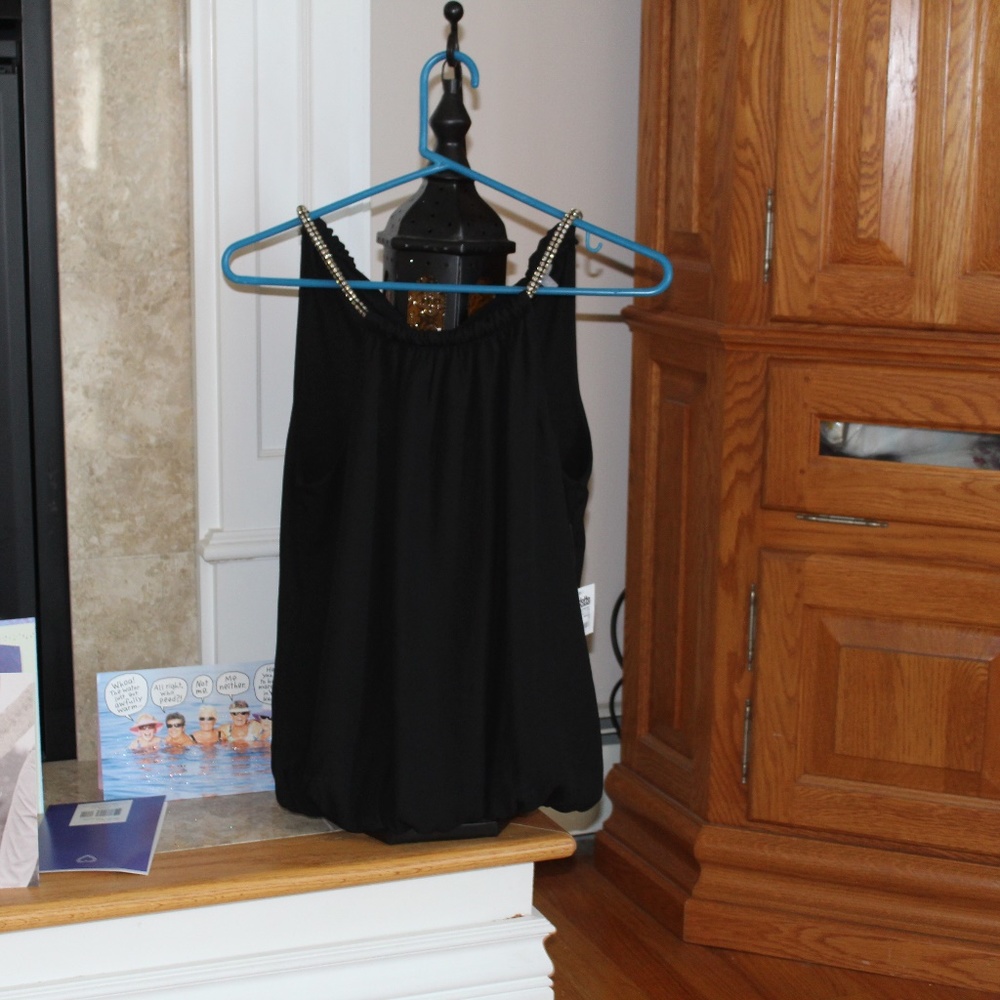 going out tank top with diamond neck!