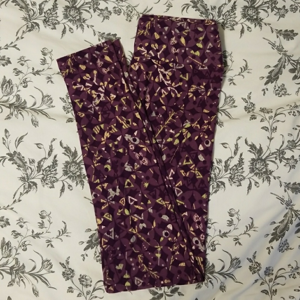 NEW... Lularoe OS Leggings ~ Never worn