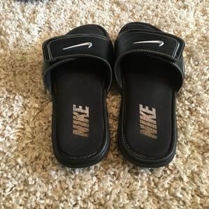 Nike slides