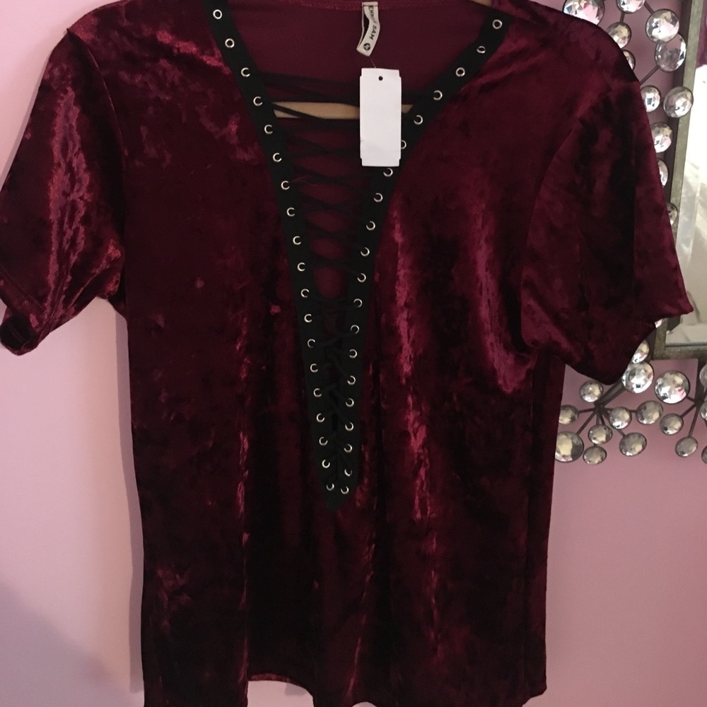 RED LACE UP VELOUR TOP