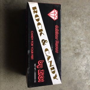 ROCK & CANDY by ZIGI Soho Neon boat shoes