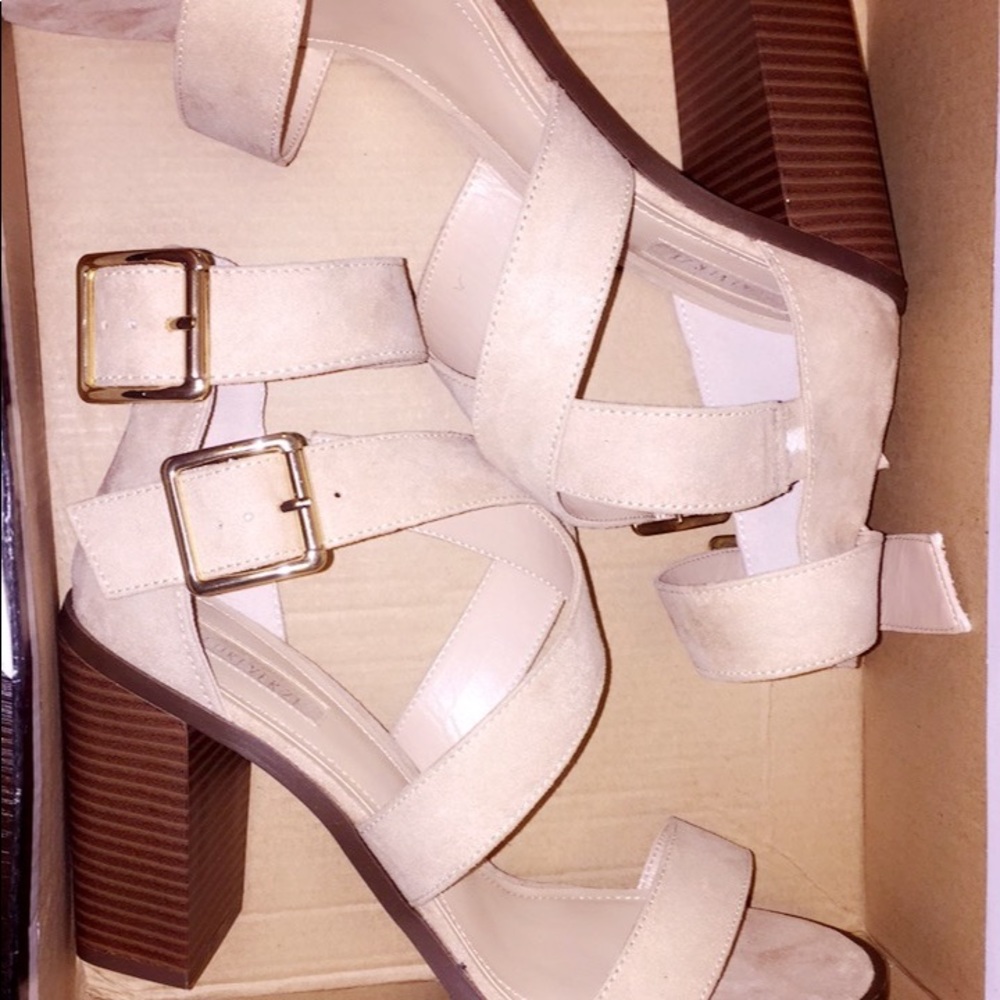 Forever 21 creams suede block heels