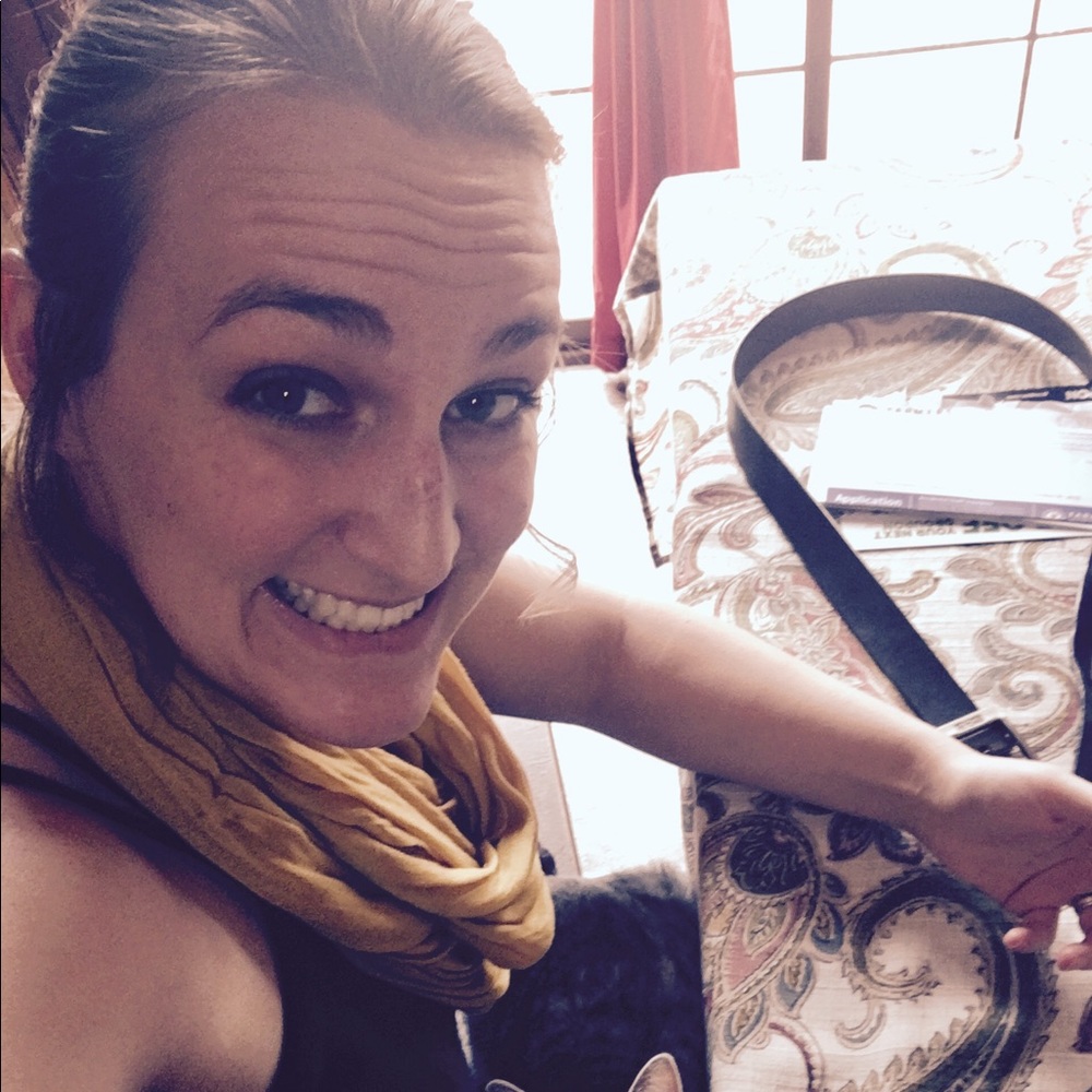 Meet your Posher, Alicia