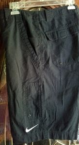 Nike shorts size 30 mens