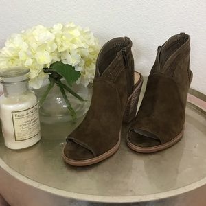 Vince Camuto " Koral" perforated open toe bootie