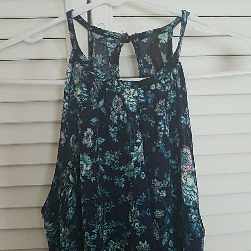 Floral tank