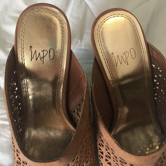 ✨ NWOT ADORABLE SLIP ON HEELS✨ - Picture 4 of 7