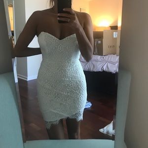 Sweat Heart white lace strapless dress