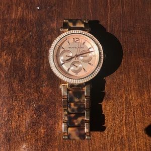 Sale 🔥 Michael Kors Watch 🔥