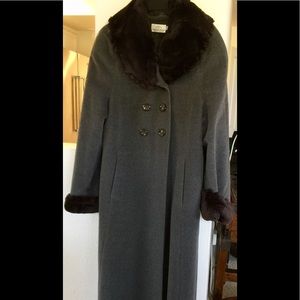 MARISA MINICUCCI FULL LENGTH GORGEOUS COAT