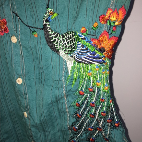3J Workshop Peacock Embroidered Button Down - Picture 3 of 5