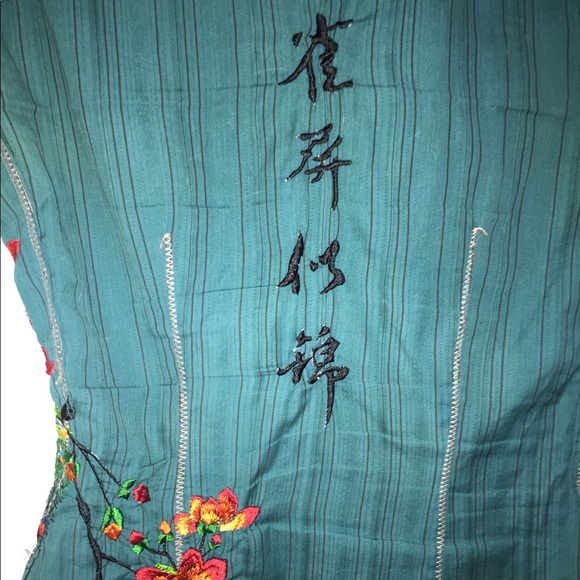 3J Workshop Peacock Embroidered Button Down - Picture 4 of 5