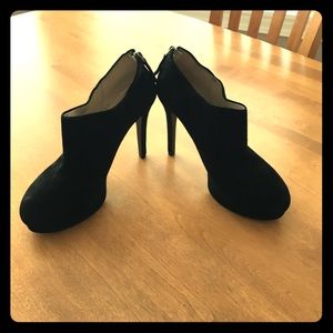 Nine West black heeled booties - worn once
