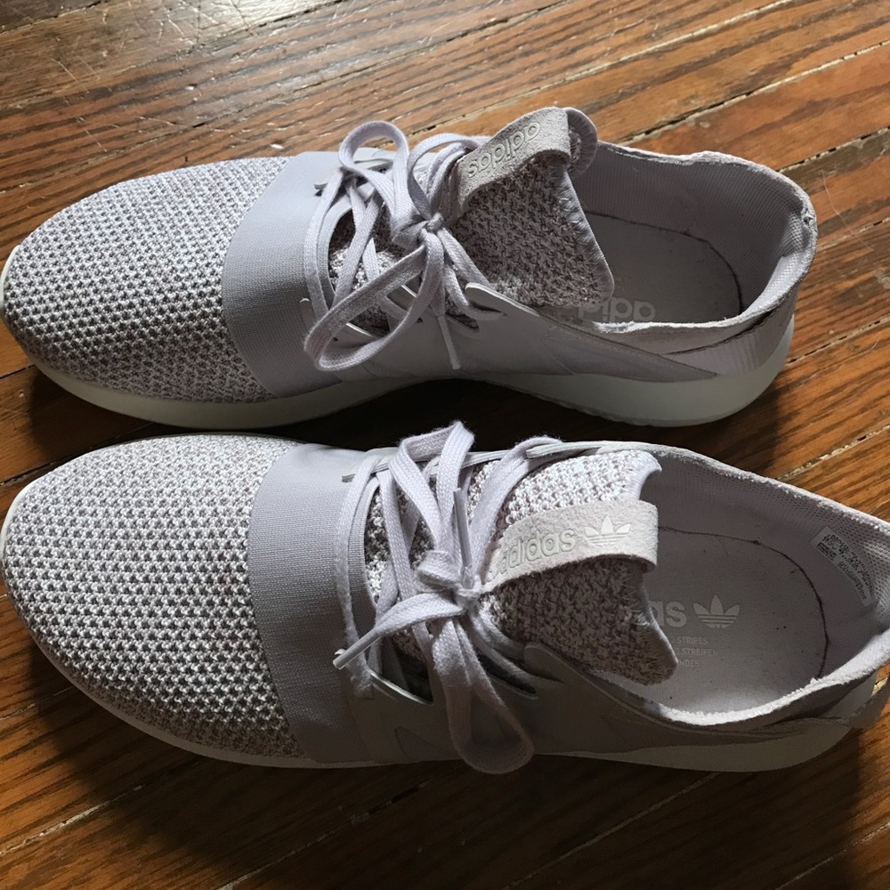 Women's Adidas Tubular Viral