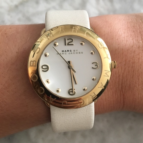 Marc by Marc Jacobs Accessories - MARC by Marc Jacobs White Leather & Gold Watch