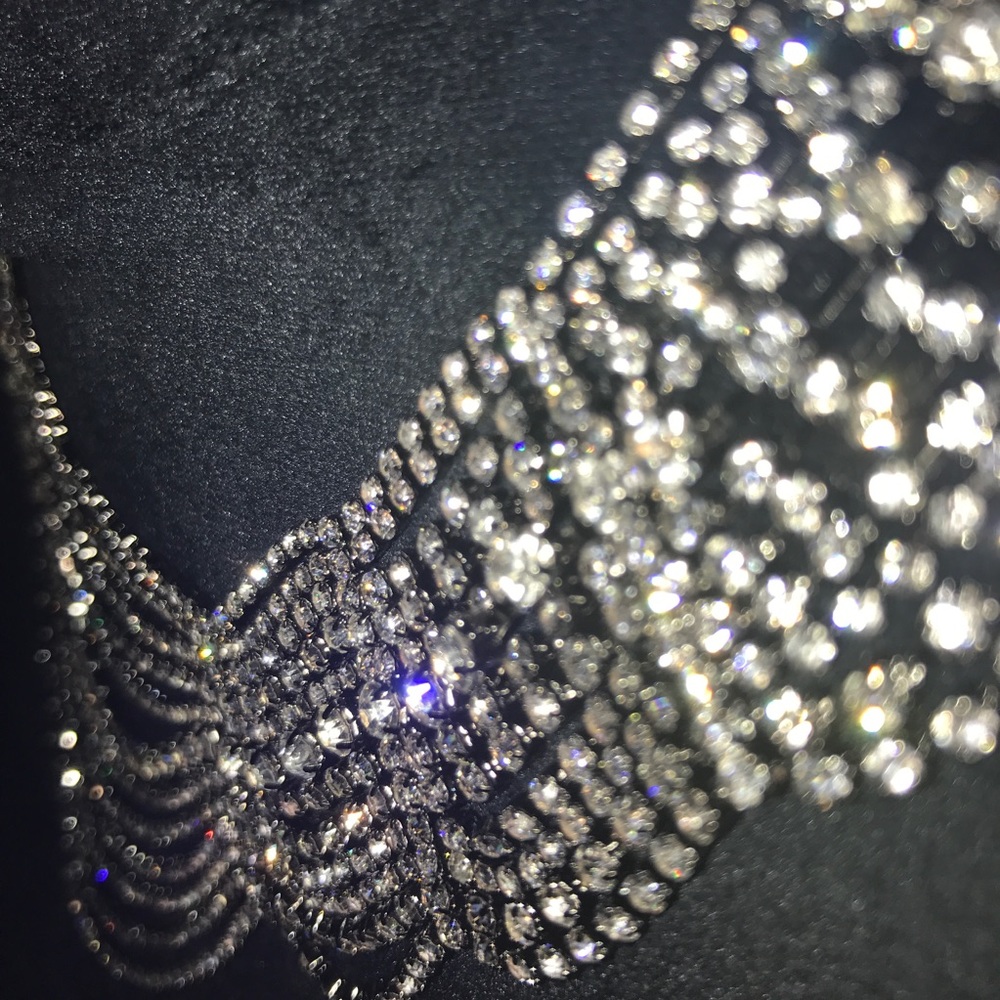 SALE Unique Statement Bridal Crystal Necklace - Picture 4 of 8