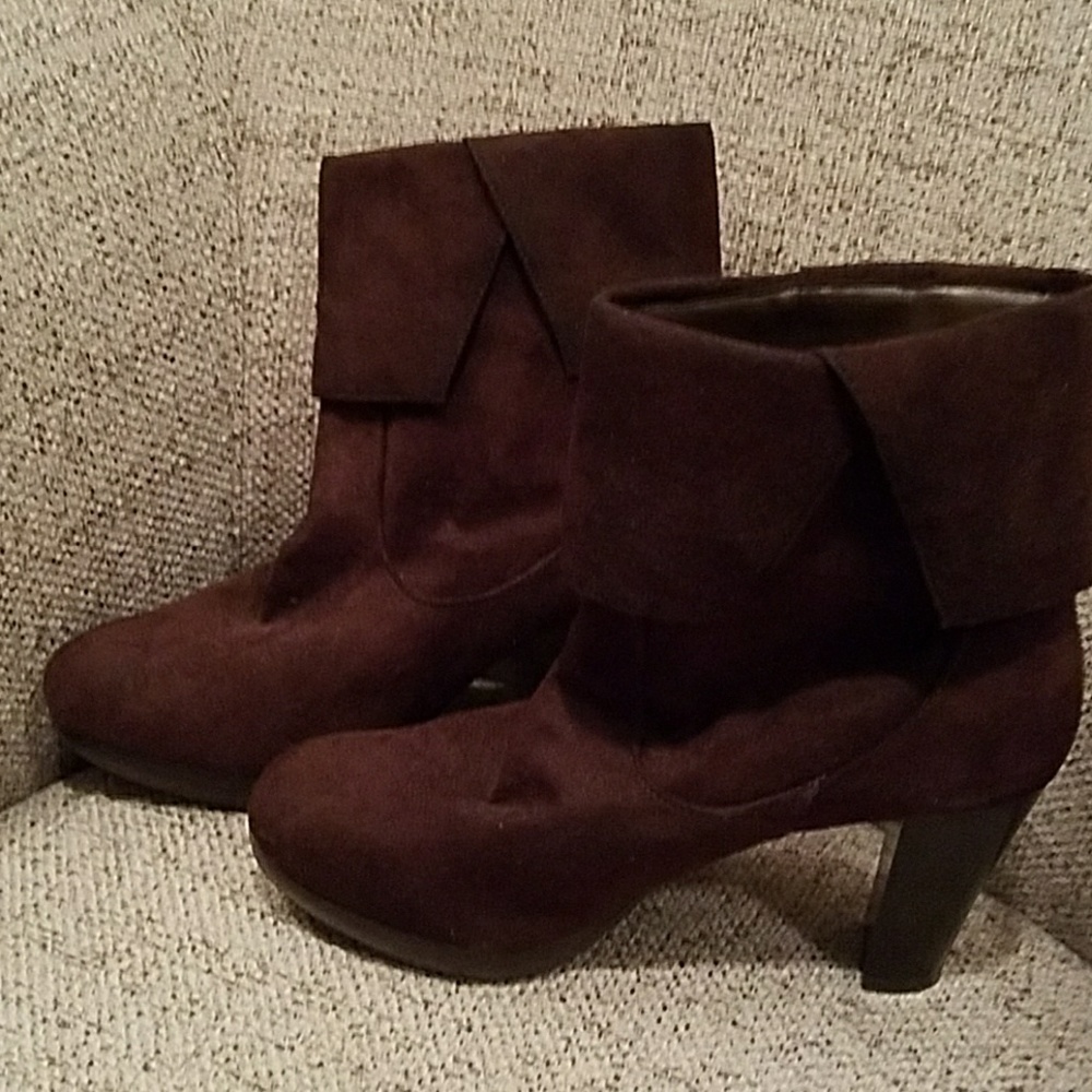 Very pretty boots!