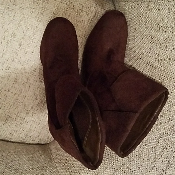 Very pretty boots! - Picture 2 of 4