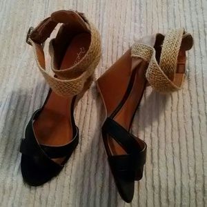 Women heeled sandals