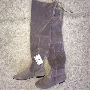 Brand new (w/ tag) suede boots