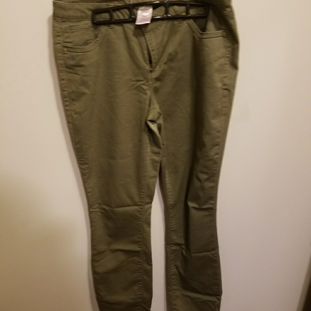 Khaki skinny pants