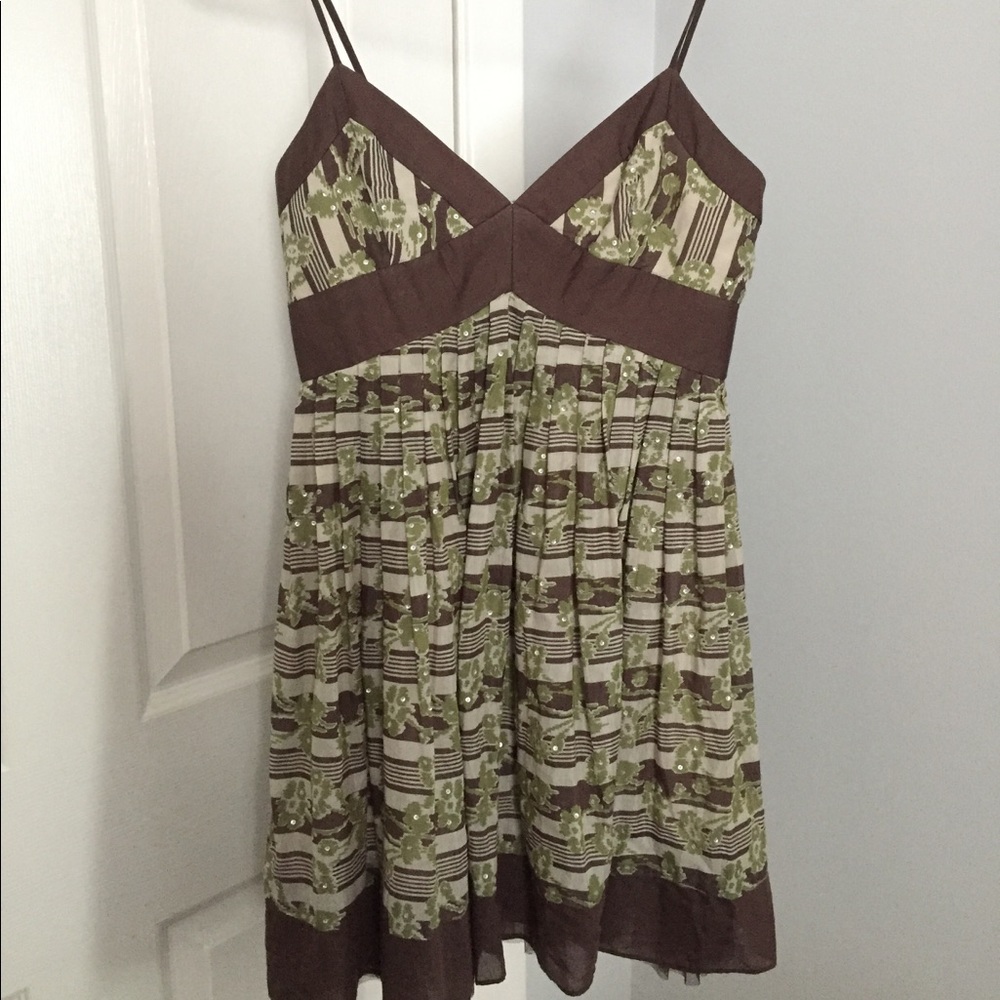Summer into fall BCBG silk dress
