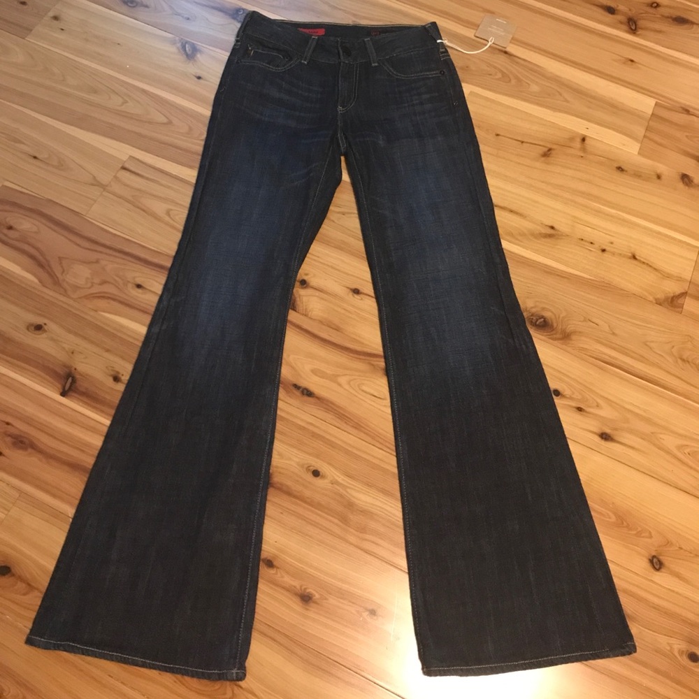 NWOT AG "the Mona" jeans