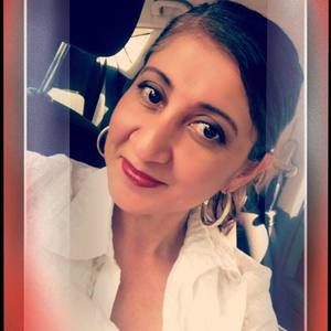 Meet your Posher, Ana