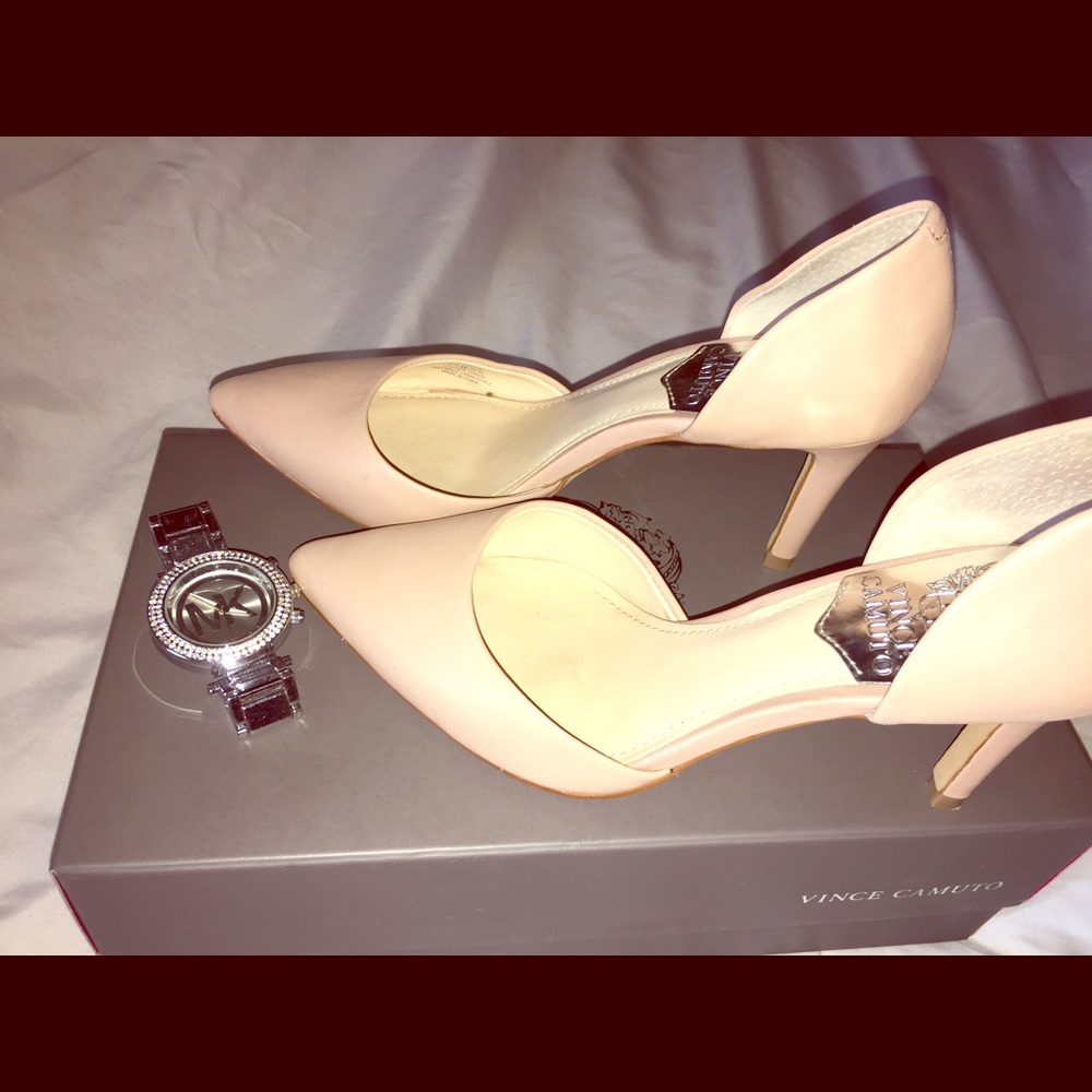 Vince Camuto Nude Heels
