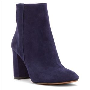 🆕Nine West blue Suede boots
