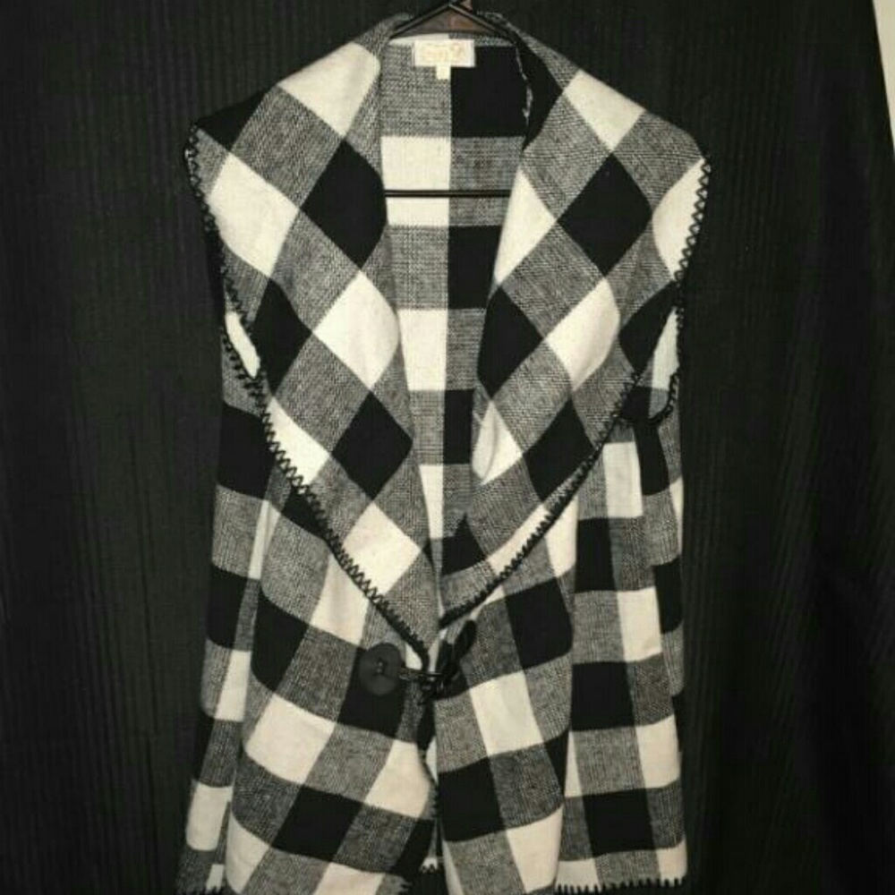 NWOT Oversize sleeveless sweater by MudPie